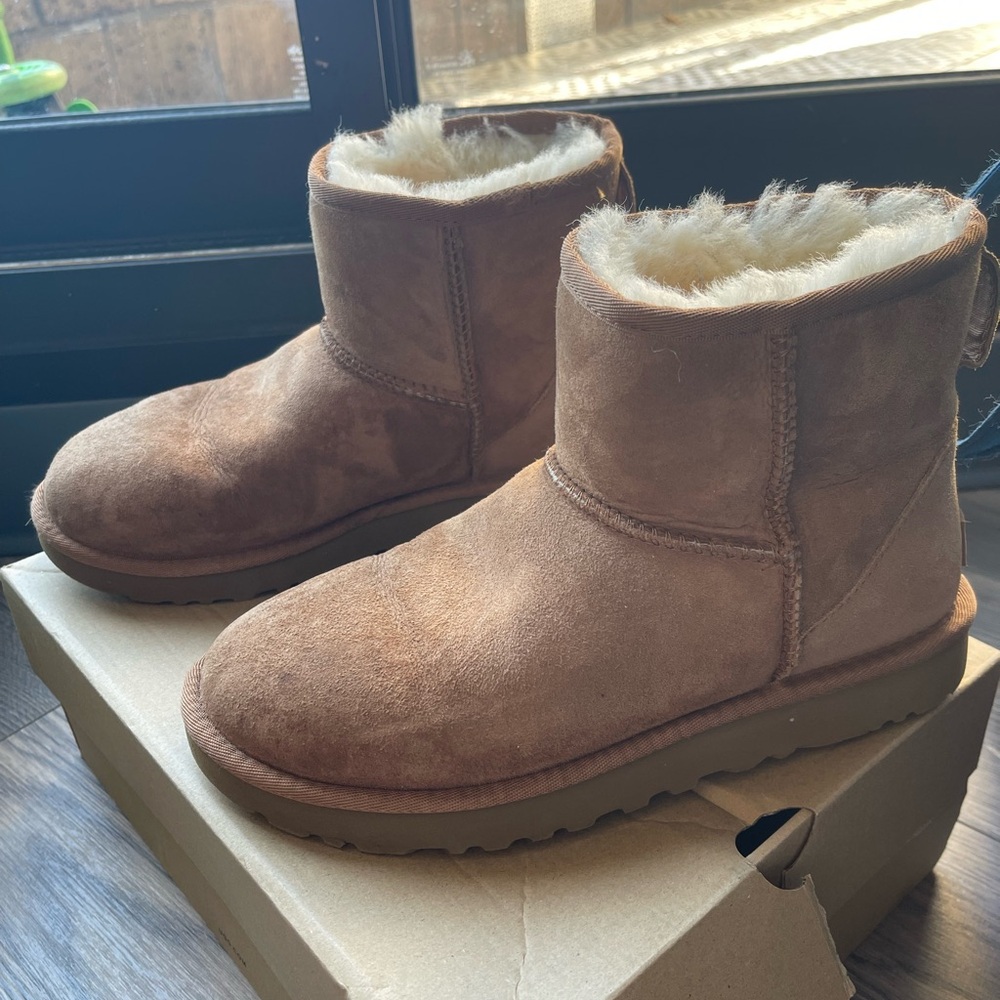 Ugg Classic Mini
